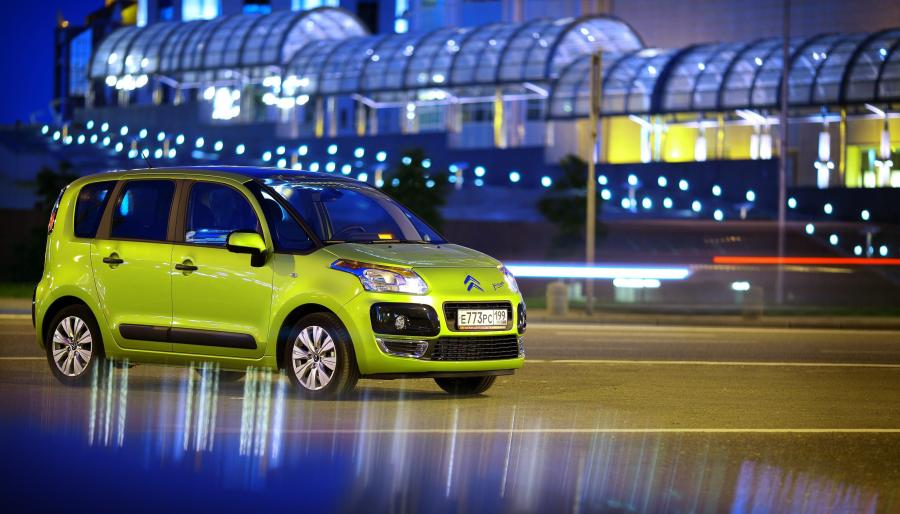  Citroen C3 Picasso 2009 года  (фото 110 из 242)